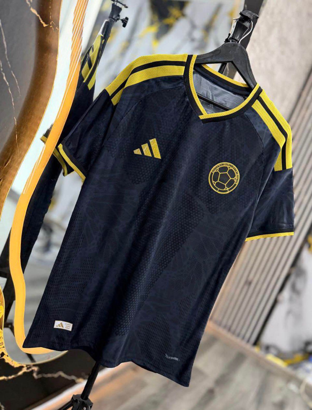 CAMISA COLOMBIA NEGRA 2026